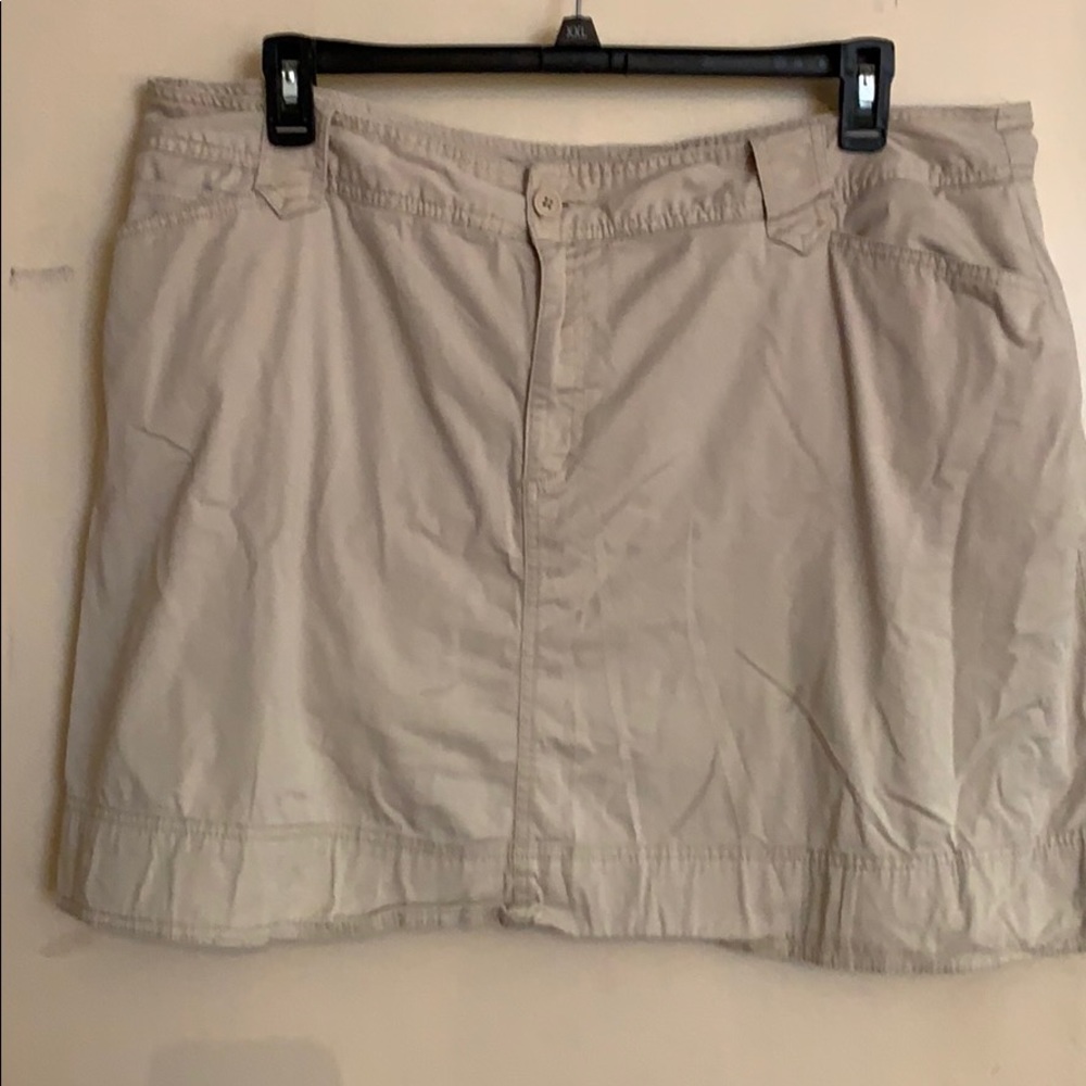 Skort